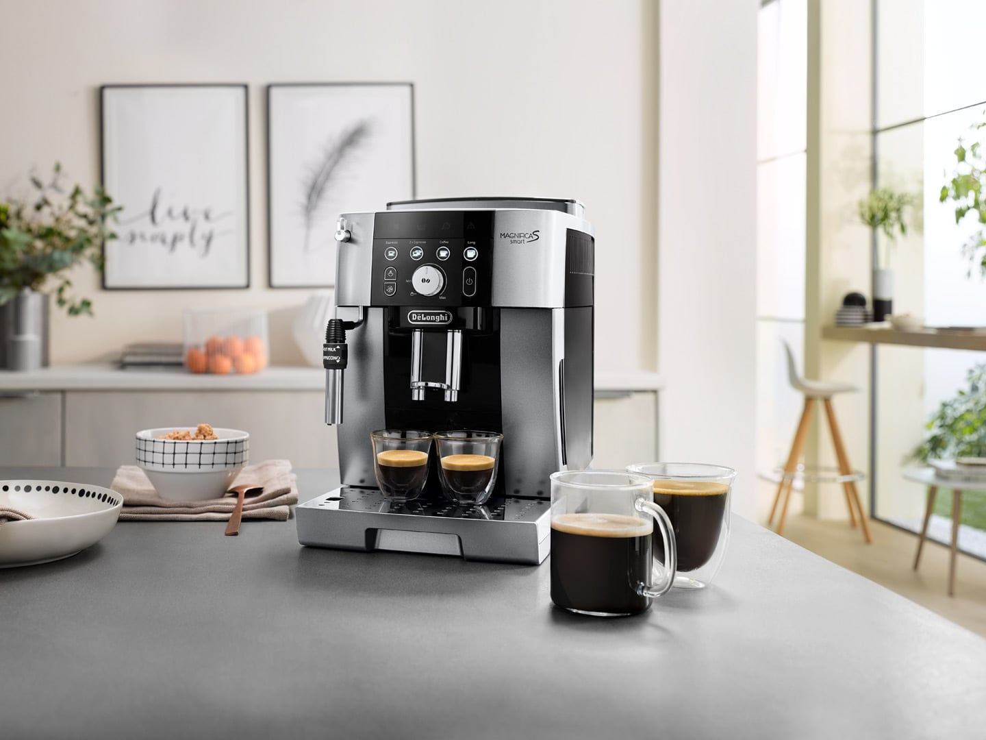 De’Longhi Magnifica S Smart Semi-auto Espressomaskine 1,8 L