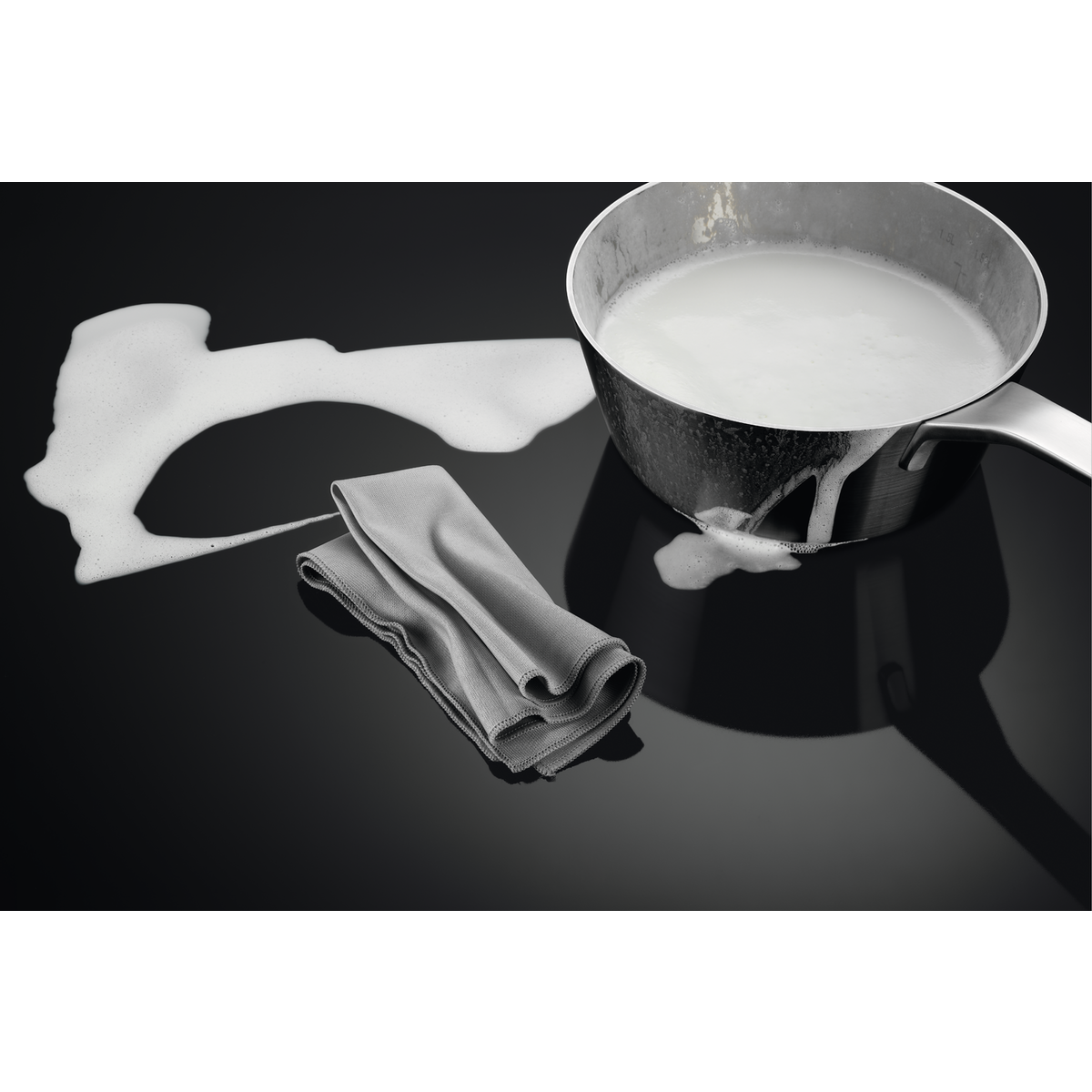 AEG IKE84445FB Kogeplade